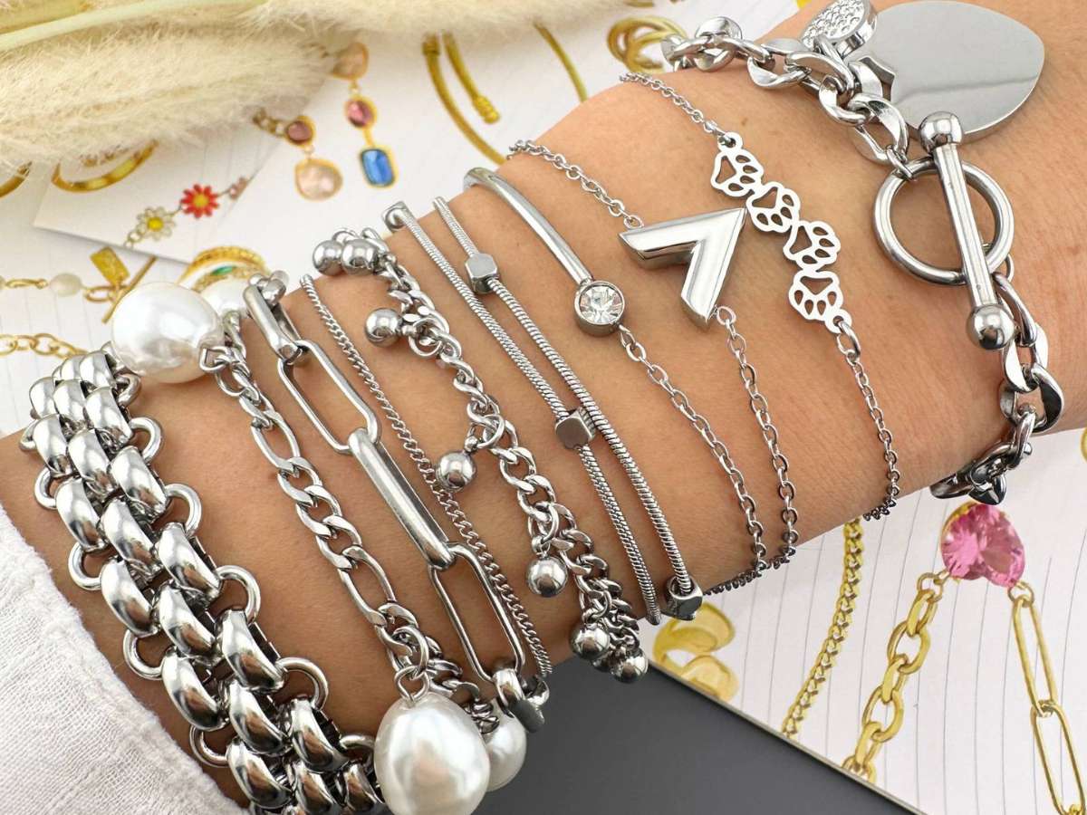 Stainless Steel Hearts Bracelet