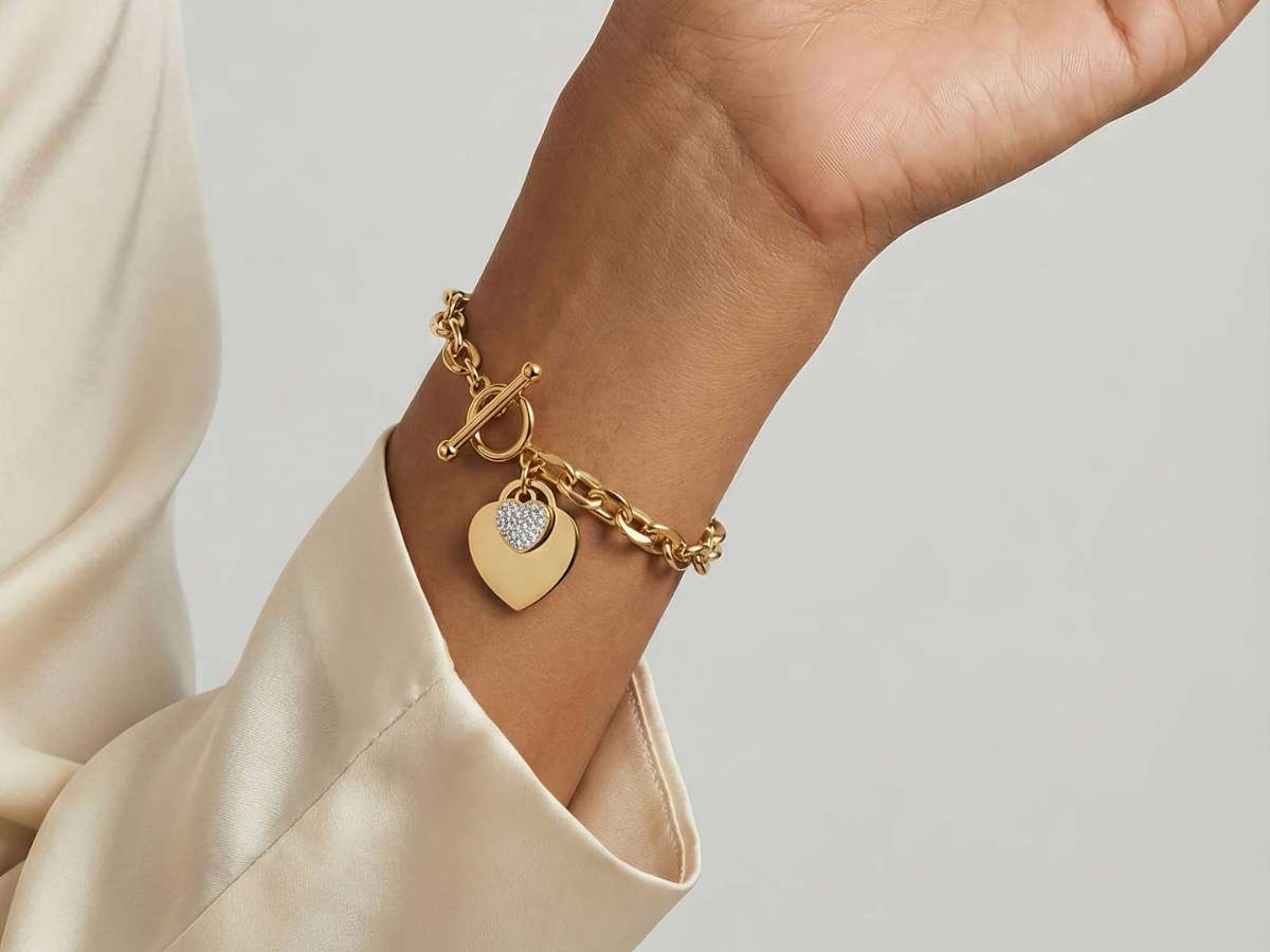 Hearts Charm Bracelet 18K Gold
