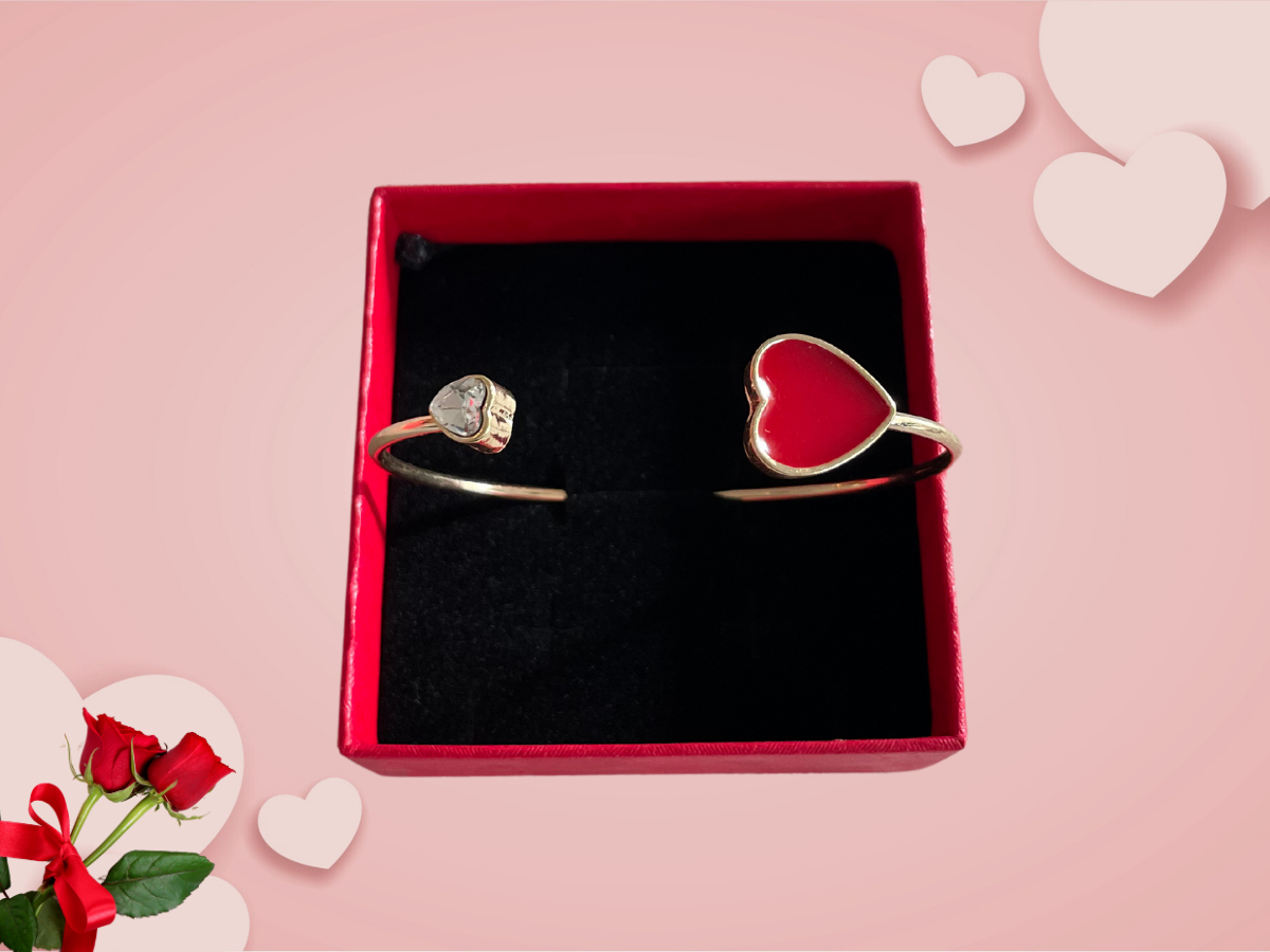 Chic red heart bangle UAE | vintage style bracelet Dubai | minimalist bangle UAE | adjustable steel bracelet | women’s fashion jewelry Dubai | trendy heart bracelet UAE | gift for her Dubai | elegant bangle UAE | luxury bracelet UAE | love gift | online gifts UAE | send gifts to UAE | gift delivery Dubai | gifts for her UAE