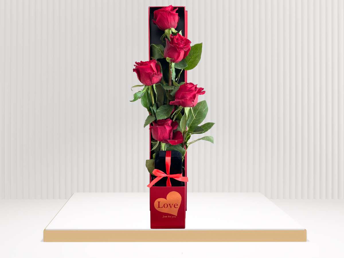 Red roses gift Dubai | Luxury rose box Dubai | Valentine roses Dubai | Romantic roses Dubai | Fresh rose bouquet Dubai | Premium rose gift Dubai | Anniversary rose gift Dubai | Designer rose arrangement Dubai | Special occasion roses Dubai | Vertical rose box Dubai | Red rose surprise Dubai | Elegant rose gift Dubai